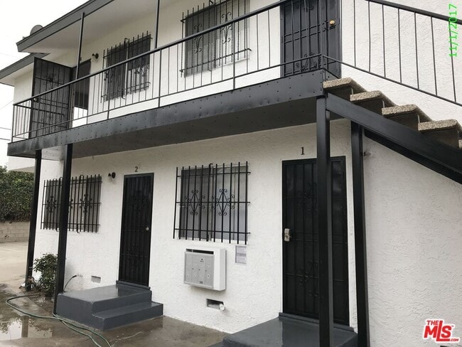 Building Photo - 544 W 41st Dr