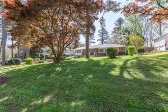 Building Photo - 2115 Pinellas Trail