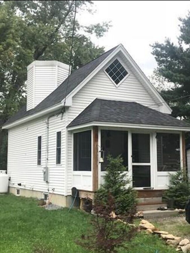 Building Photo - 8 El Caney Rd