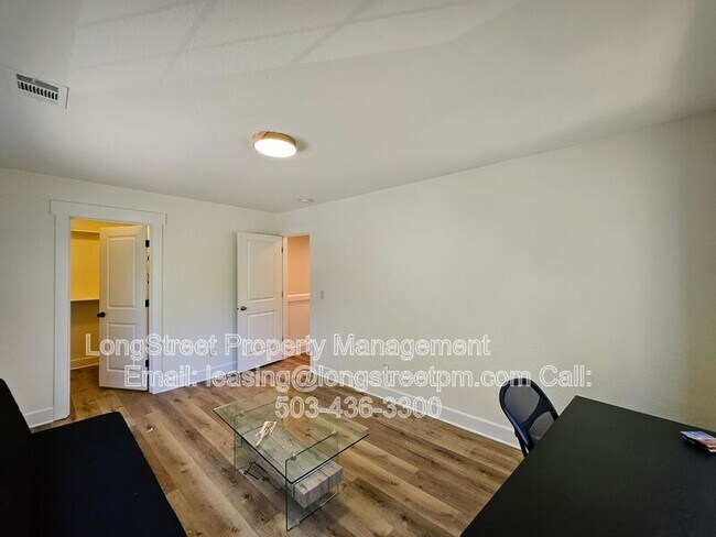 Building Photo - 11819 SW 60th Ave