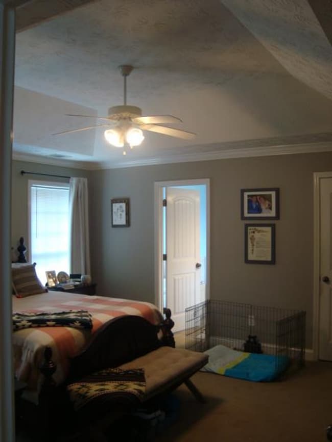 Building Photo - Available September 1st to rent