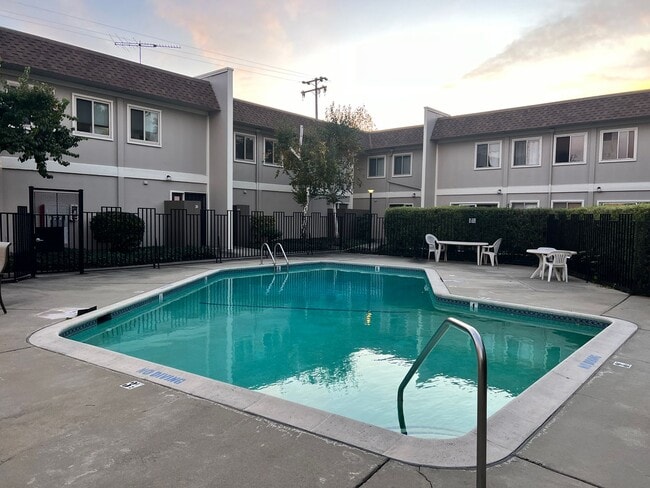 Building Photo - SUNNYVALE- 2 Bedroom 1.5 Bath Condominium -Washer & Dryer Included
