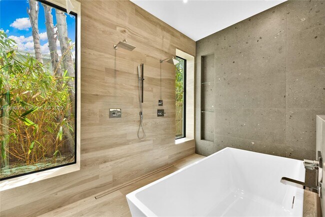 Building Photo - 2110 NE 197th Terrace