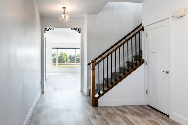 Building Photo - 1112 Springer View Loop