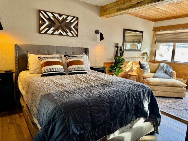 Building Photo - 96 Mountainside Dr