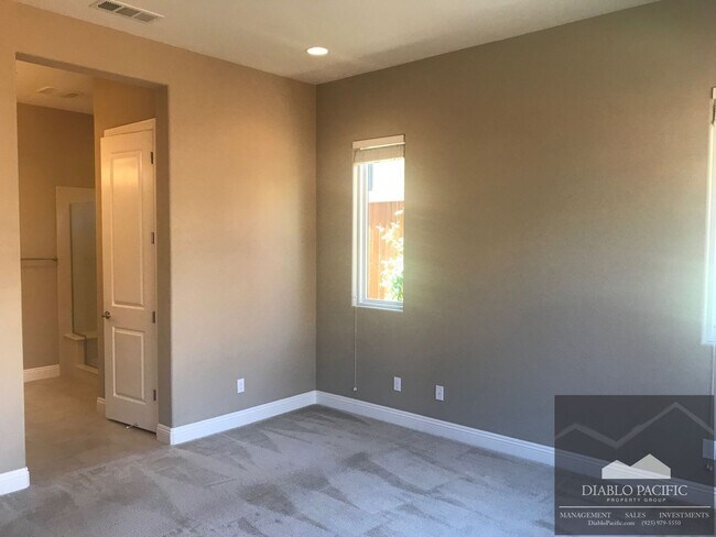 Building Photo - EXPERIENCE TRILOGY AT THE VINEYARDS LIFE ON A VINEYARD