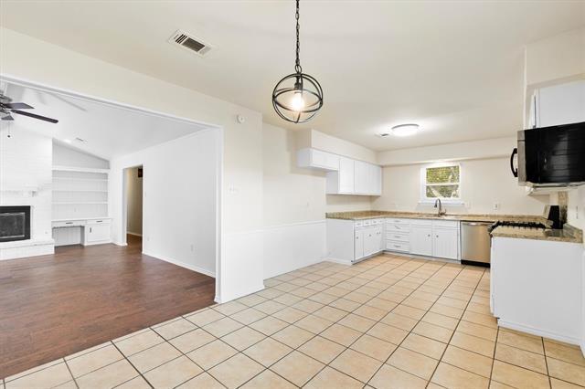 Building Photo - 314 N Wood Dr