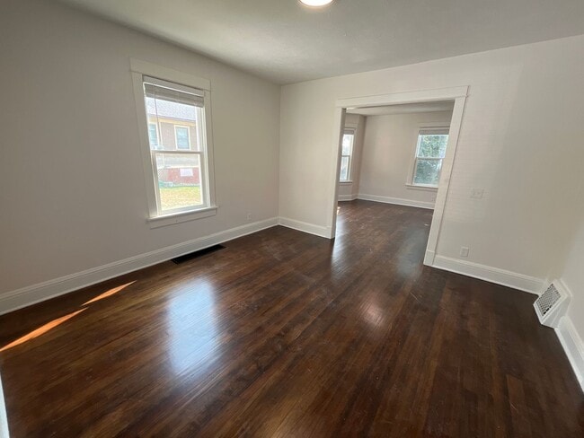 Building Photo - 708 N 41st St