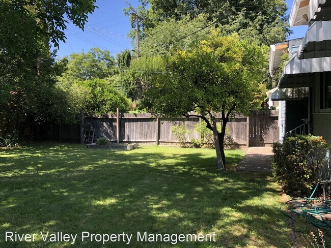 Building Photo - 2 br, 1 bath House - 334 34th street