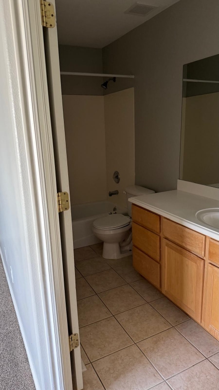 Building Photo - 365 E 760 N