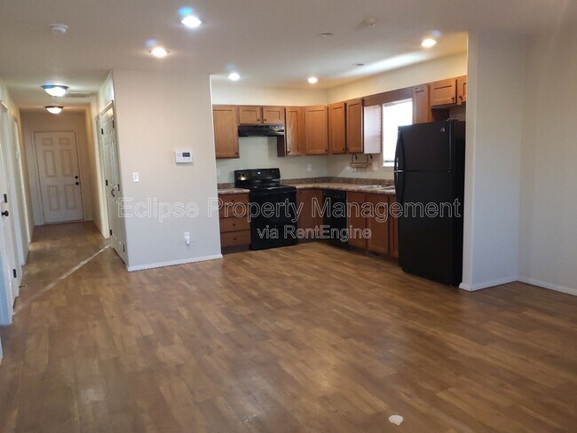 Building Photo - 1777 Edison Ave