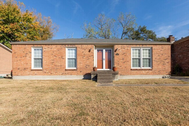 Primary Photo - 6715 Six Mile Ln
