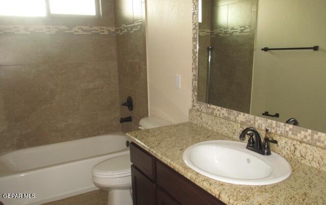 Building Photo - 1071 Iron Hill Ave