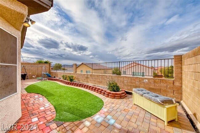 Building Photo - 2533 Libberton St