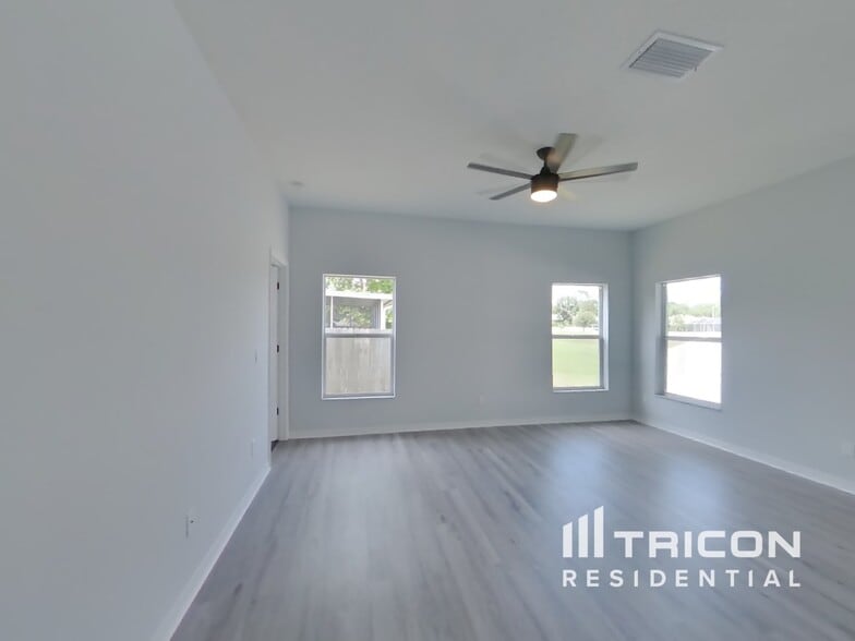 Building Photo - 504 Magnolia Pointe Ct