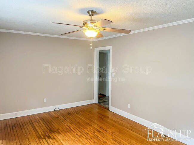 Building Photo - 113 Belmont Dr