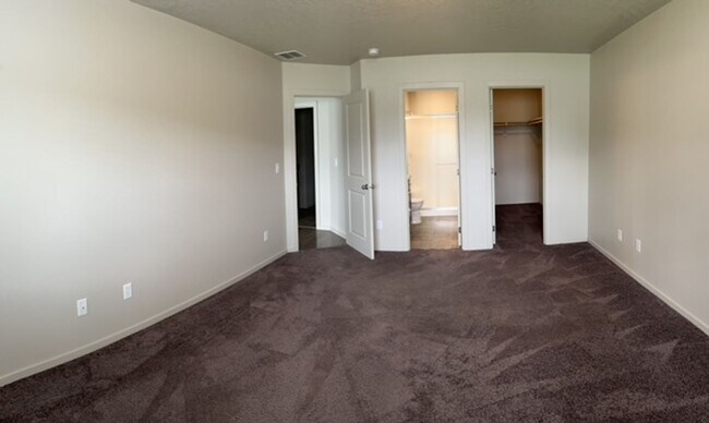 Building Photo - 1619