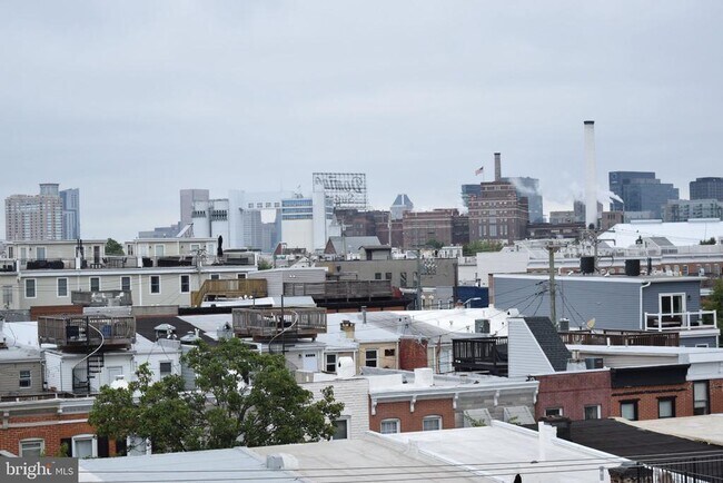 Building Photo - 1416 Steuart St