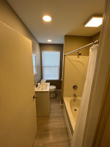 Building Photo - 29 Dilworth St