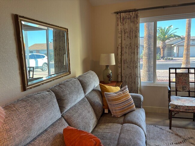 Building Photo - Welcome to this charming 2-bedroom, 2-bathroom home located in the desirable Leisure World a 45+ ...