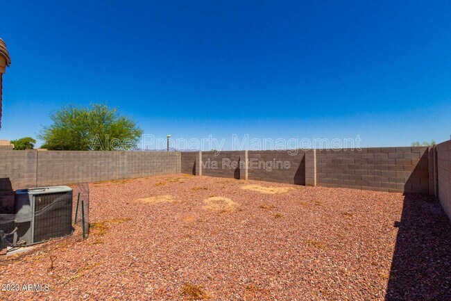 Building Photo - 36532 W Barcelona Ln