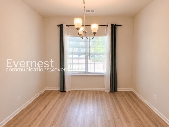Building Photo - 1538 Persimmon Trce
