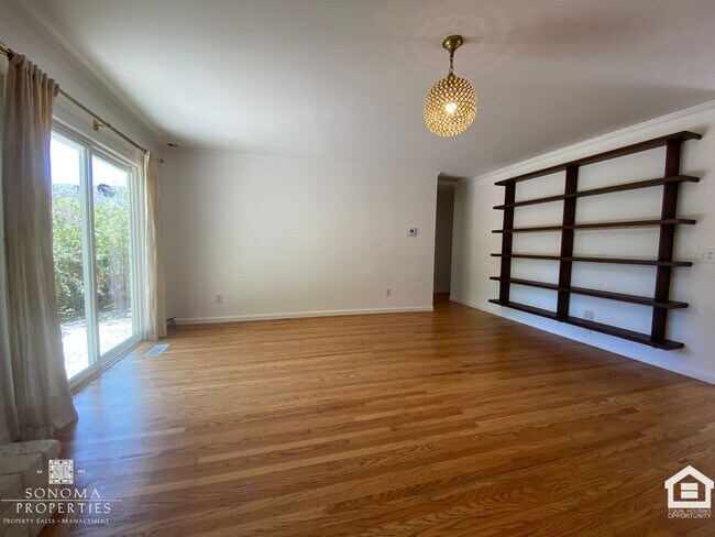 Building Photo - Lovely 3bd/2ba Home in Sonoma!