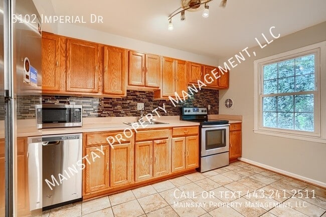 Building Photo - 8102 Imperial Dr