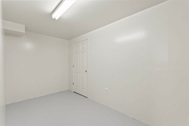 Building Photo - 775 1st St