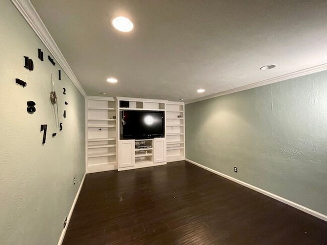 Building Photo - Amazing Littleton Bungalow