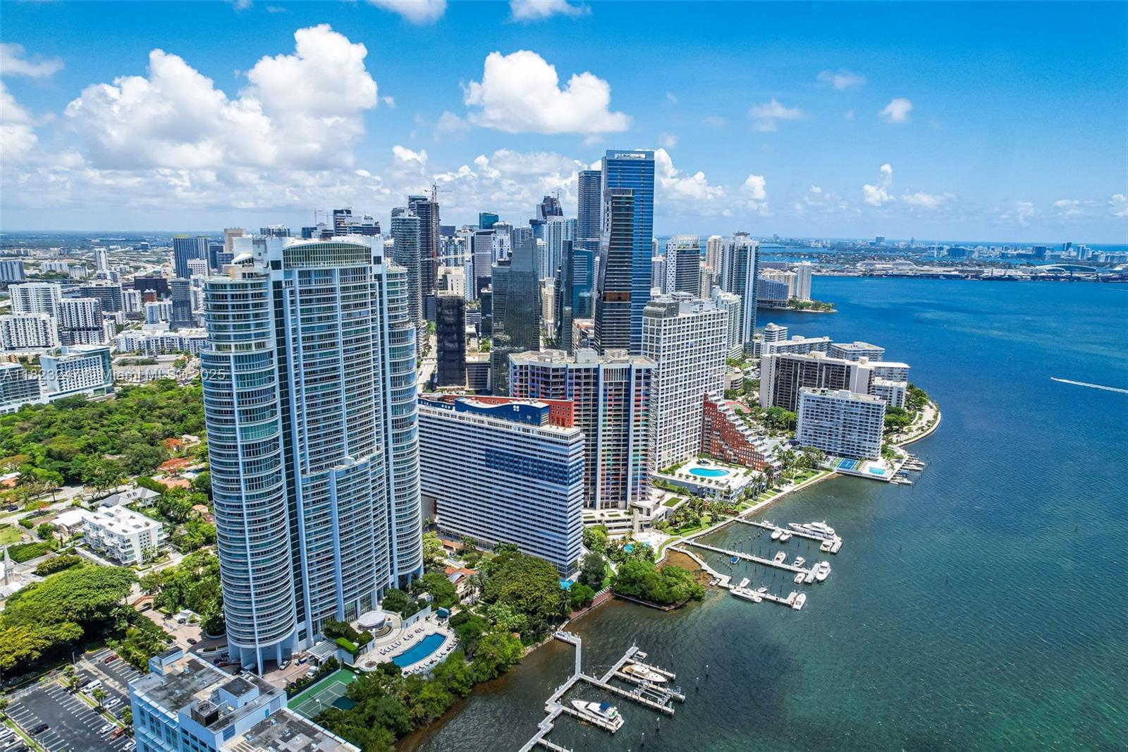 Building Photo - 1643 Brickell Ave