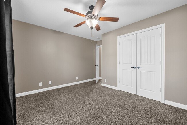Building Photo - Stunningly Large Home Ready Today!
