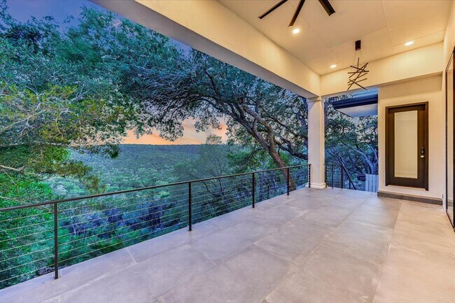 Building Photo - 9409 Bell Mountain Dr