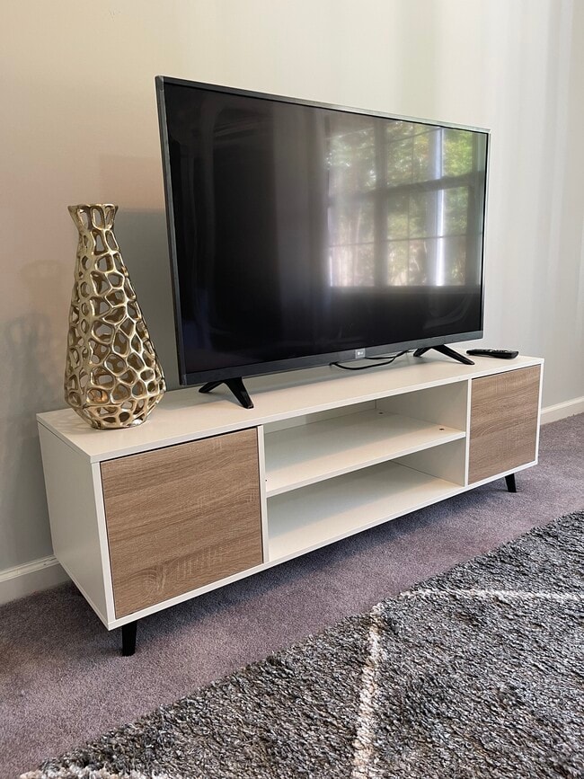 Building Photo - 1217 Dreamview Ln