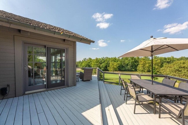 Building Photo - 5816 Leven Links Ct