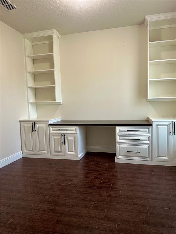 Building Photo - 2300 Kelbrook Ct