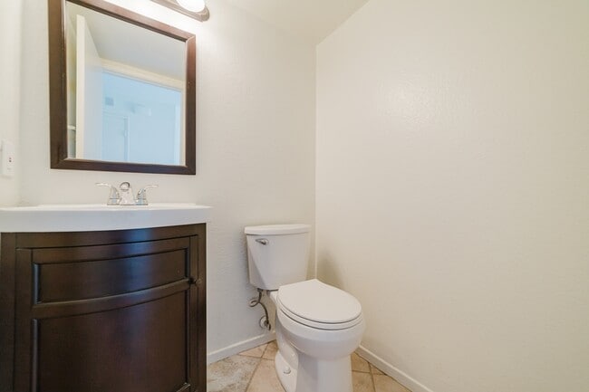 Building Photo - 4154 Baycliff Way