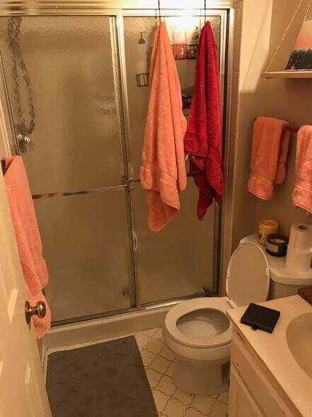 Building Photo - 4410 Washington Blvd