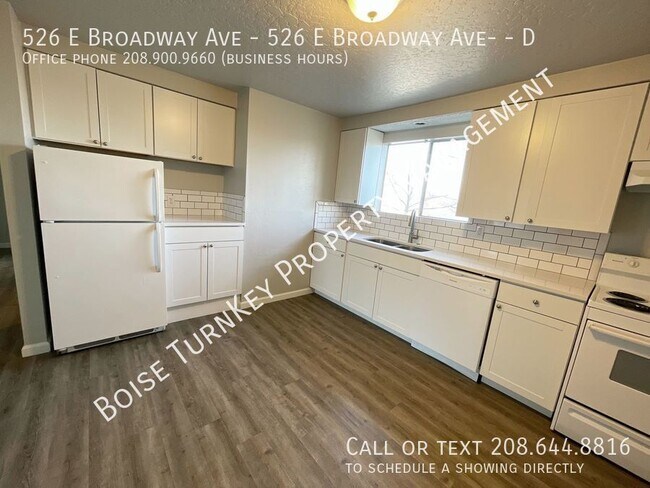 Primary Photo - 526 E Broadway Ave