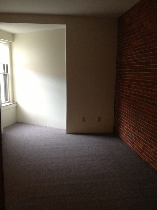 Building Photo - 39 Pleasant St