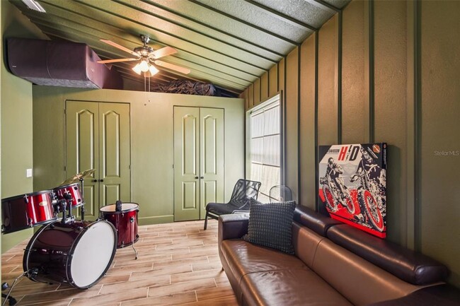 Building Photo - 1266 Paradise Lake Dr