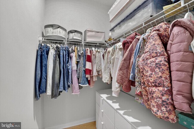 Building Photo - 22129 Clarksburg Rd