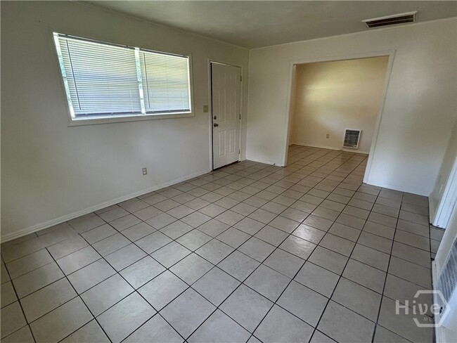 Building Photo - 130 Candler Ct