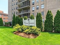 Building Photo - 65 Glenbrook Rd