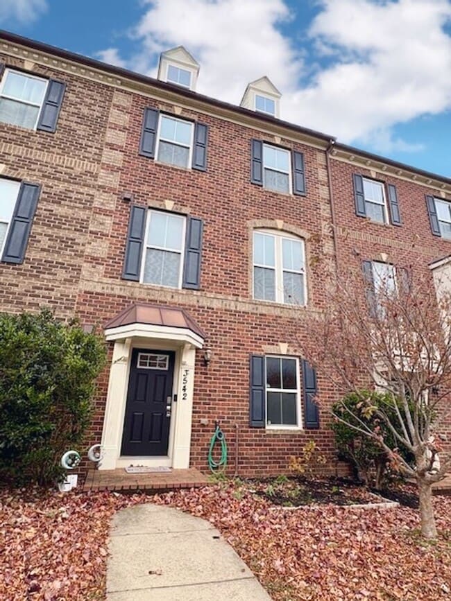 Building Photo - 3542 Spring Street S