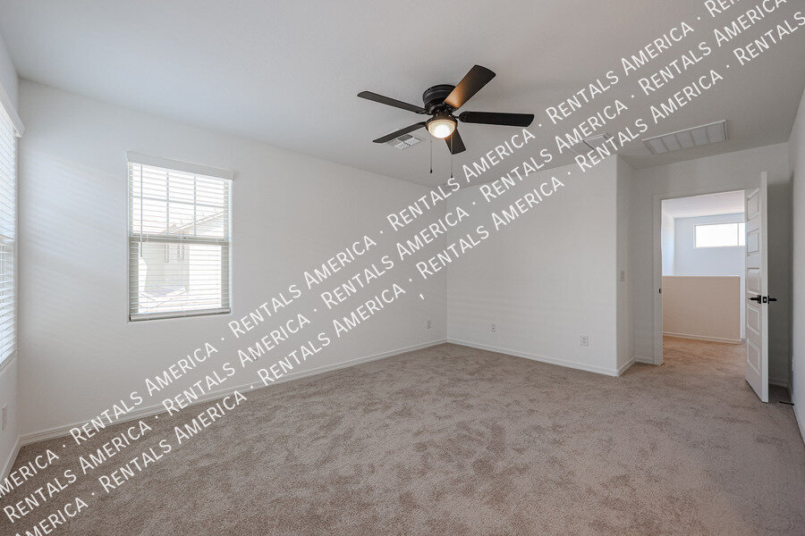 Building Photo - 3768 N 99th Dr