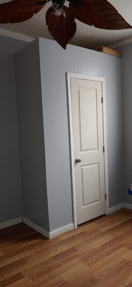 Building Photo - 1415 S Roman St