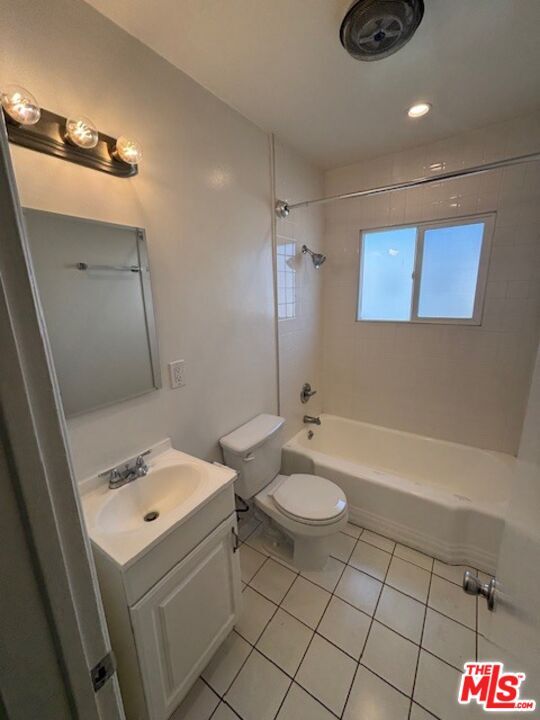 Building Photo - 1415 Cardiff Ave