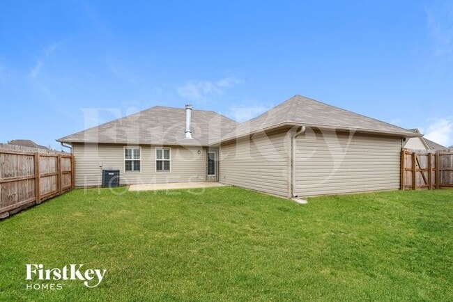Building Photo - 1027 Deerwood Cir
