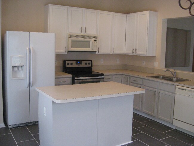 Building Photo - 346 Van Gogh Cir